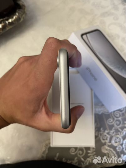 iPhone xr 64gb