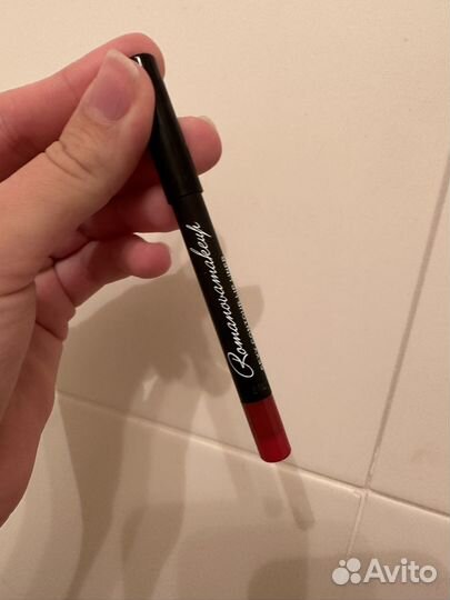 Блеск, карандаш для губ и глаз romanovamake up red