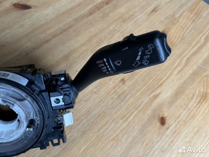 Шлейф со стрекозой VW Golf 6