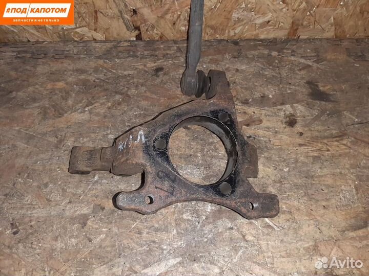 Кулак передний левый Opel Astra H (2004 - 2007)