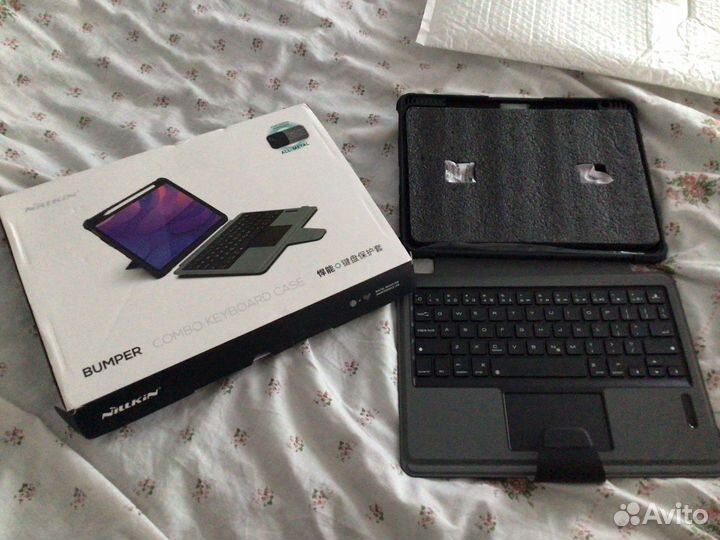 Чехол на iPad