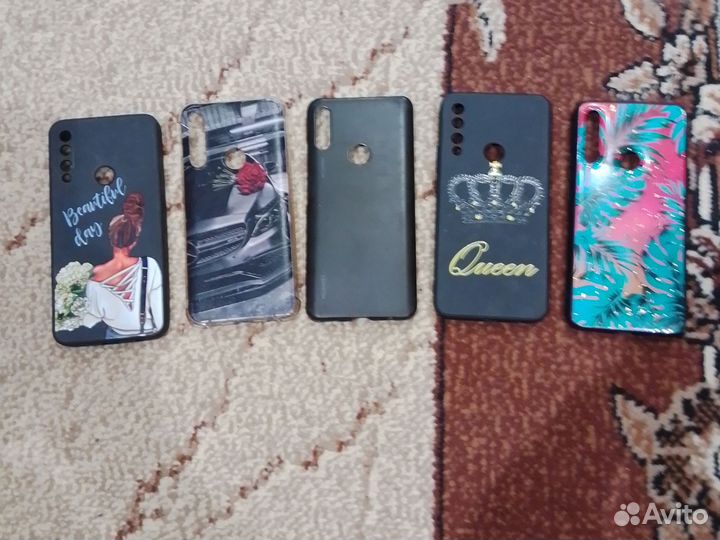 Чехлы для телефонов