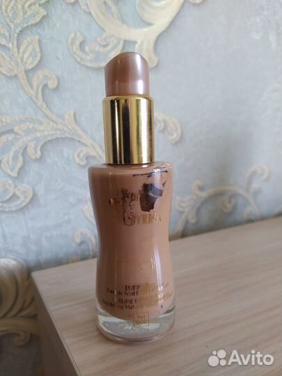 Тональные средства Ив Роше