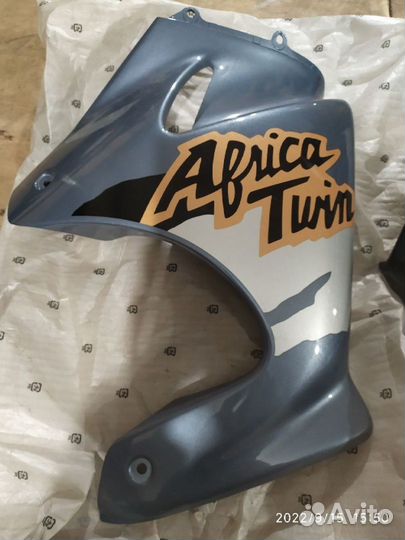 Оригинальный пластик Honda XRV750 Africa Twin
