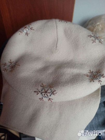 Берет с шарфом