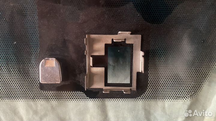 Лобовое стекло Toyota Land Cruiser 200 Lexus LX570