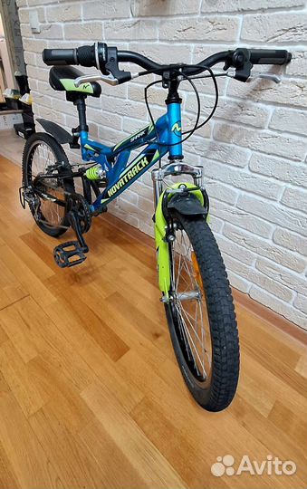 Велосипед novatrack shark 20