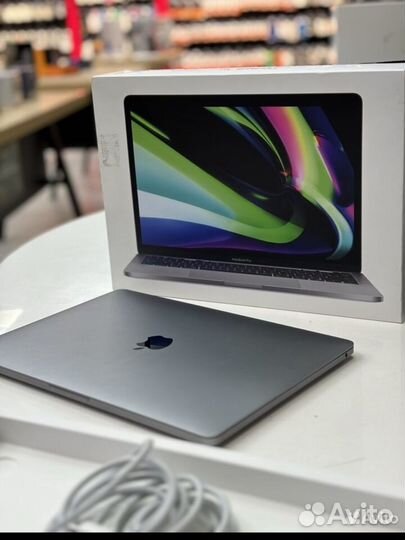 Macbook pro 13 2020 m1