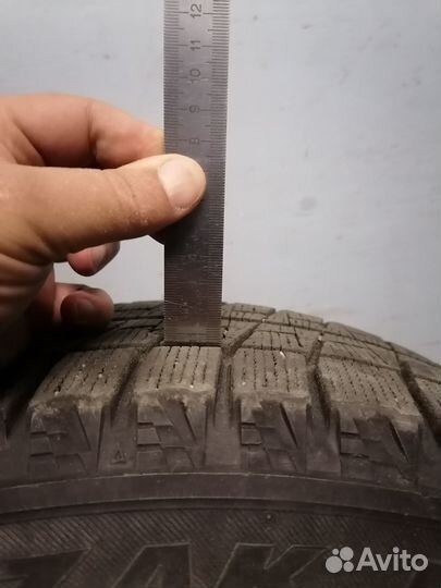 Bridgestone Blizzak Revo2 215/60 R17
