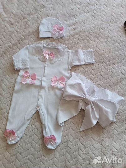 Костюм на выписку для девочки