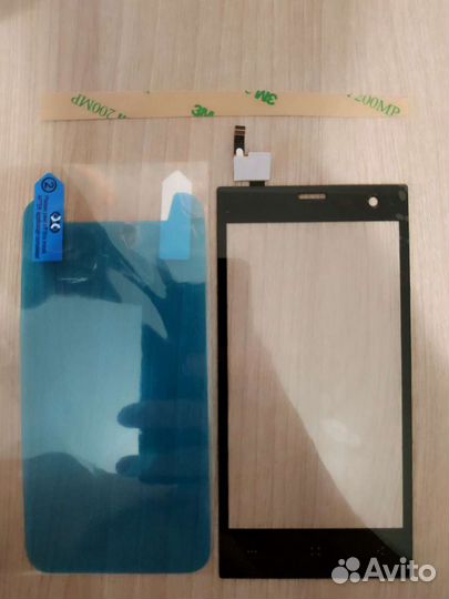 Zera S тачскрин