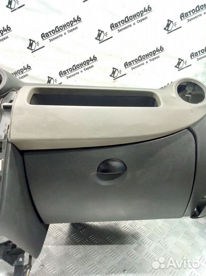 Торпедо Renault Logan 1 рестайлинг Фаза 2