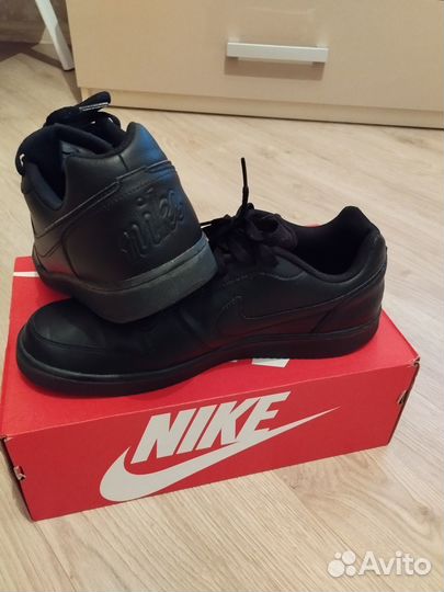 Продам оригинальные кроссовки Nike Ebernon Low