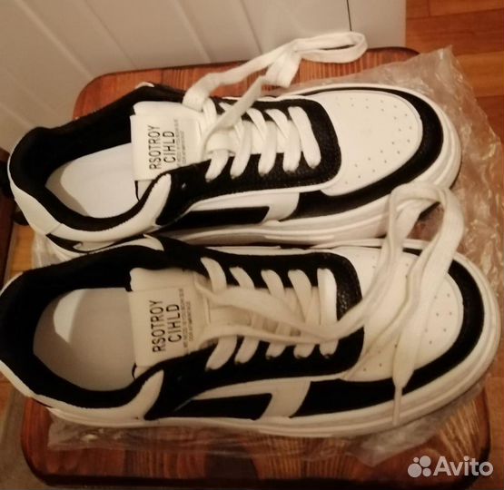 Кроссовки женские, натуральная кожа