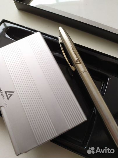 Ручка шариковая и визитница