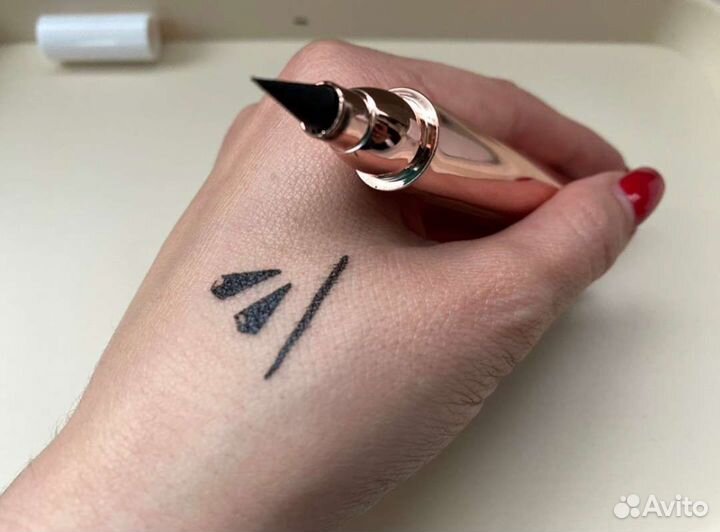 Подводка для глаз со штампом