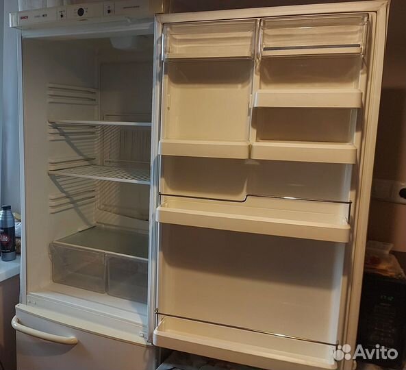 Продам холодильник Bosch KGV3605 б/у