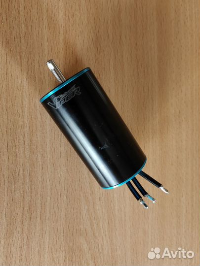 Бесщеточный двигатель tenshock viper VZ-2250/7T