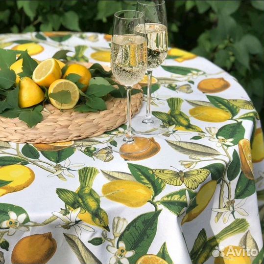 Скатерть из водоотталкивающей ткани