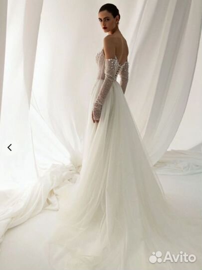 Свадебное 44 бу