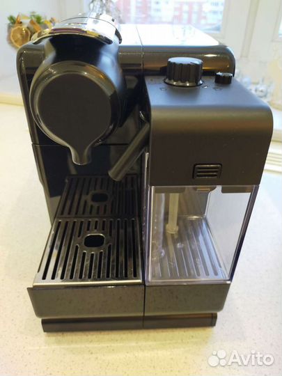 Кофемашина delonghi nespresso EN 550 B