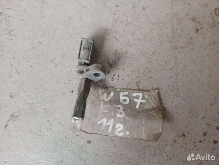 Датчик ABS задний левый VW Passat B7