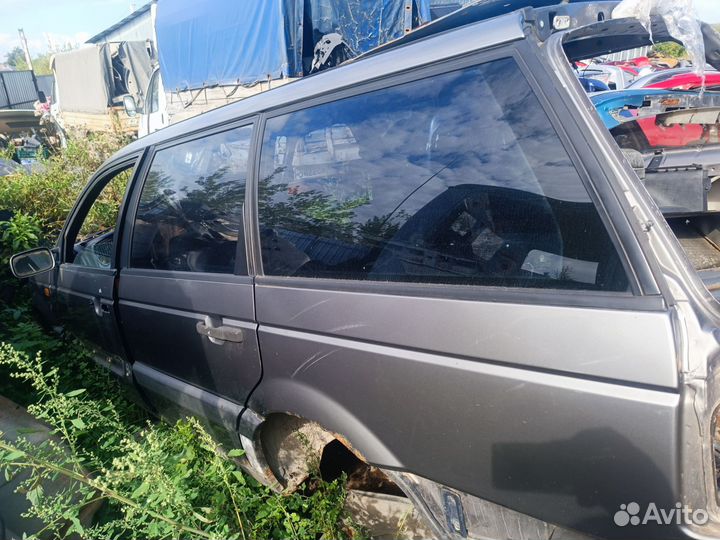 Крыло заднее левое Фольксваген пассат б3 универсал