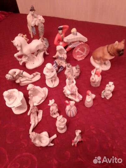 Фарфоровые статуэтки