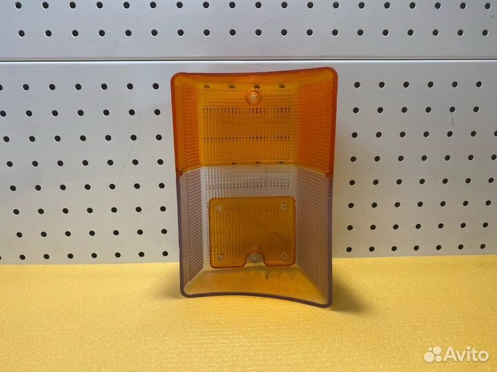 Стекло указателя поворота левое Scania 112 113 2 И