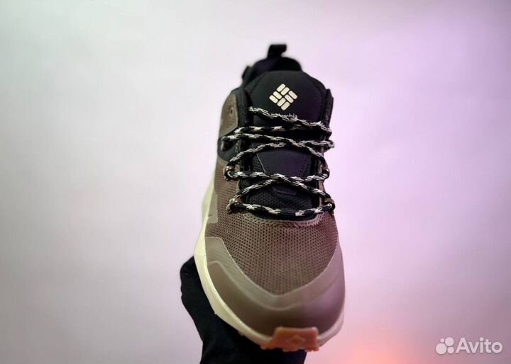 Кроссовки Columbia современные