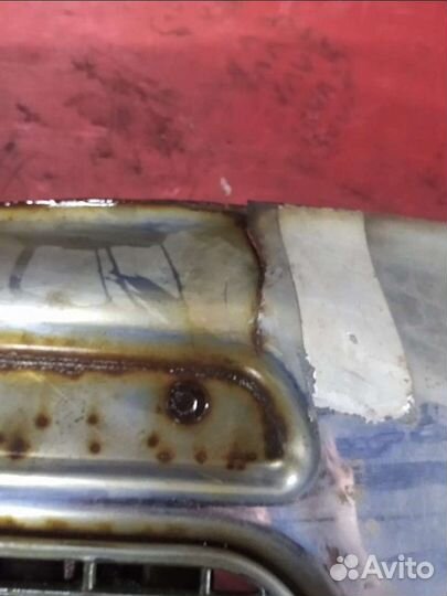 Бампер Isuzu Elf NKS66 хром (узкая кабина/дефект)