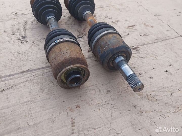 Привод (правый левый) Kia Sportage 1