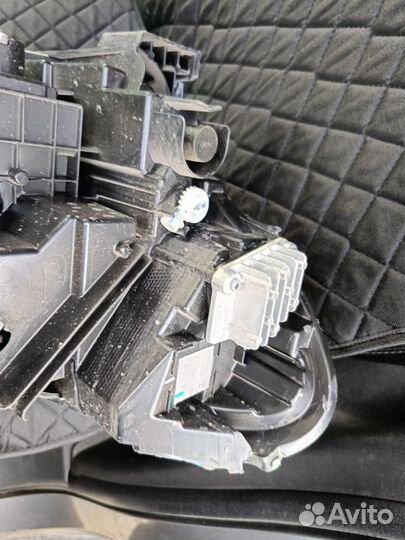 Фара левая Haval Jolion LED