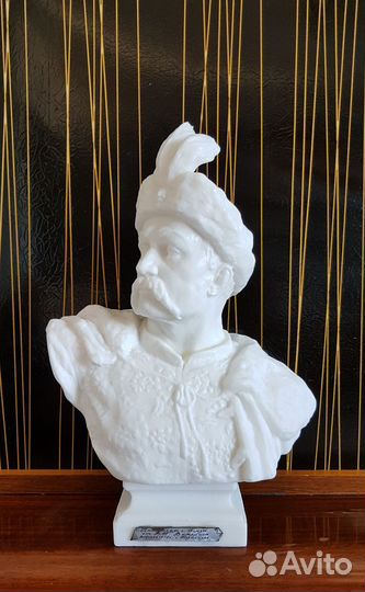 Шикарный Бюст Хмельницкий Богдан Михайлович