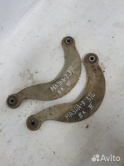Рычаг, тяга подвески задний Mazda 3 седан BK Z6
