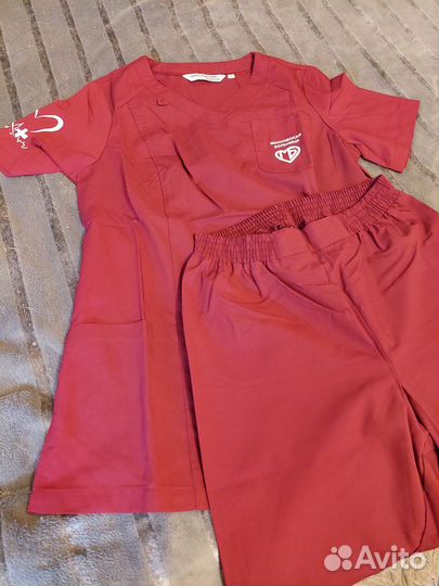 Медицинский костюм