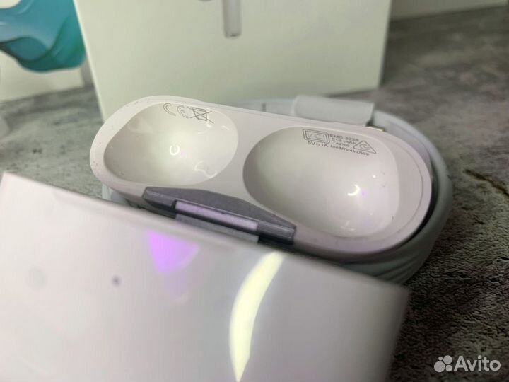 AirPods Pro новые