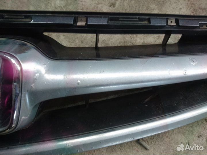 Решетка радиатора передняя Honda Accord 7 CL7