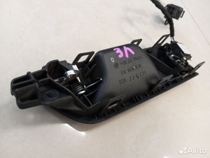 Ручка двери внутренняя задняя левая Volkswagen