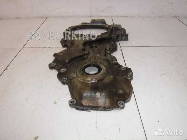 Крышка двигателя передняя