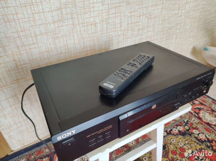 CD проигрыватель sony CDP-XE530