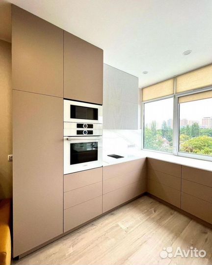 Кухня П-образная на заказ