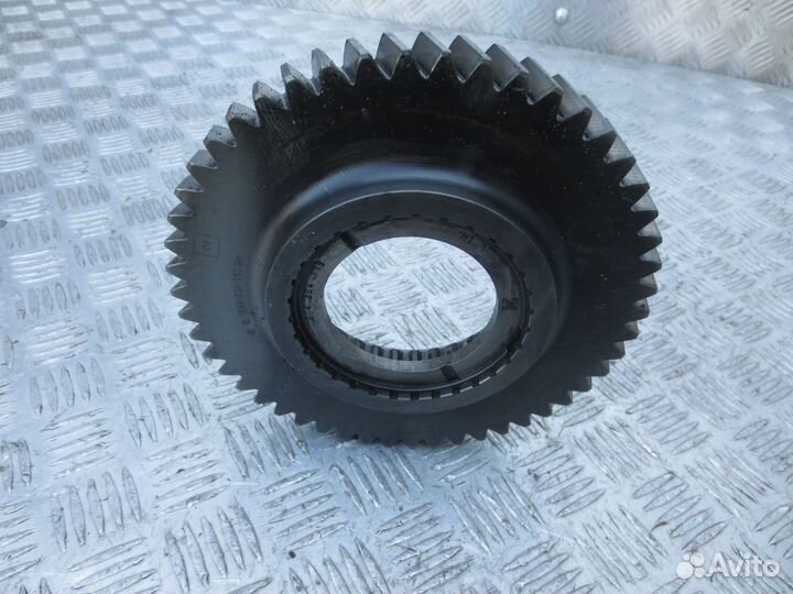 Шестерня задней передачи ZF 1328304061