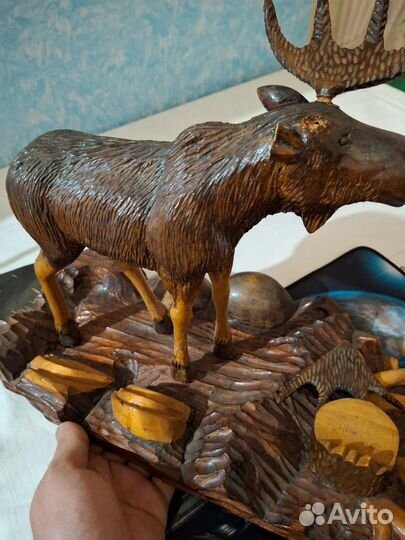 Лось из дерева