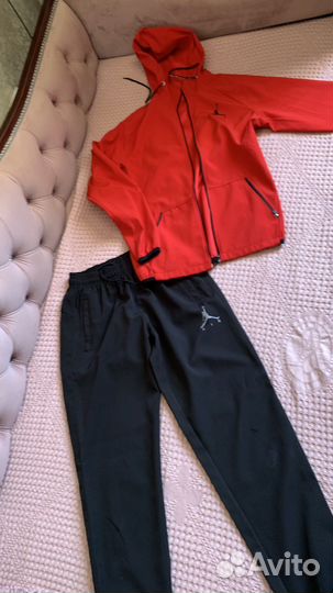 Спортивный костюм