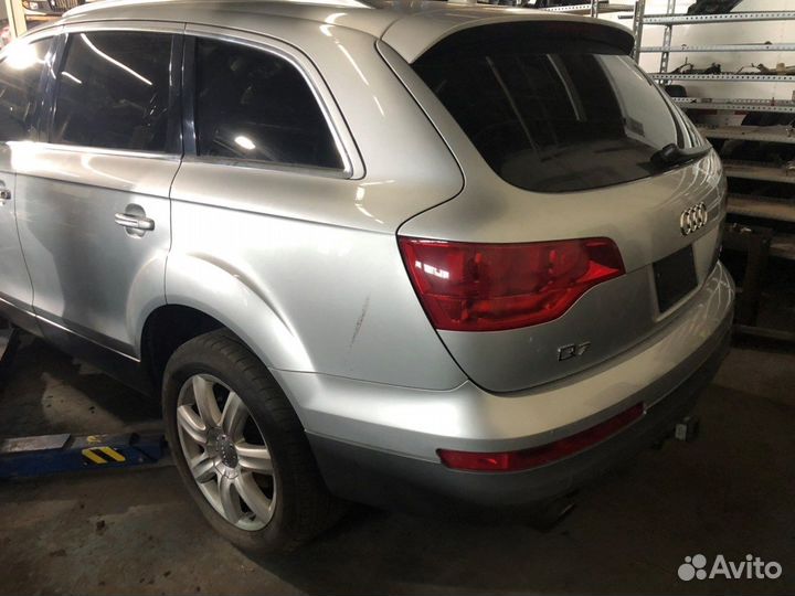 Разбор на запчасти Audi Q7