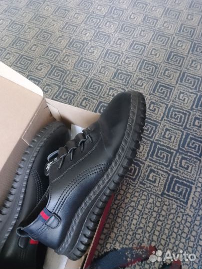 Школьная обувь