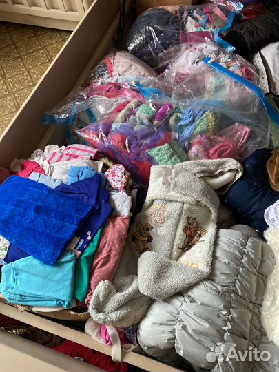 Детские вещи много
