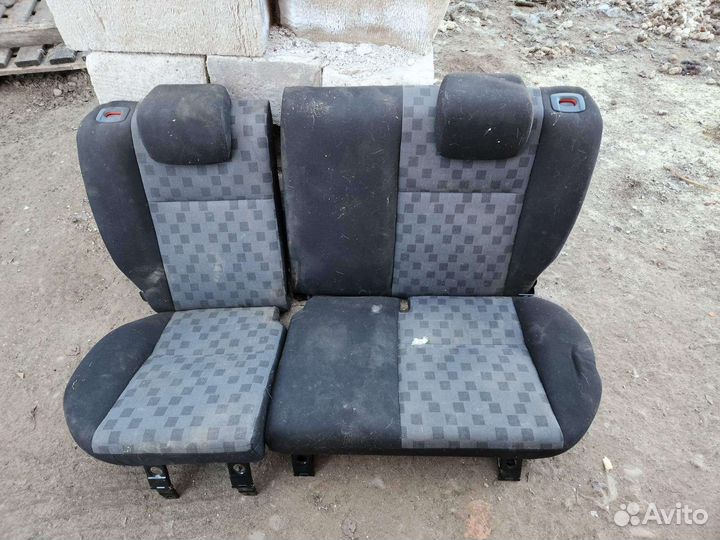 Дверная карта правая Ford focus 2 Купе