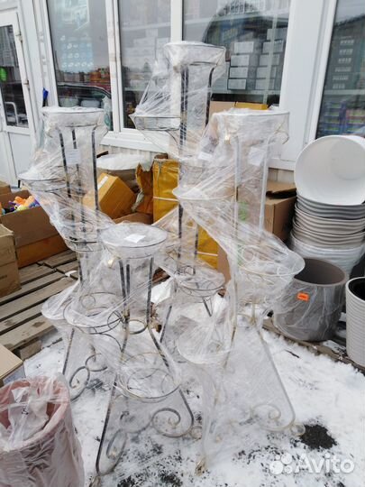 Подставка для цветов напольная металлическая